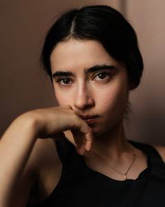 L’actrice Sara Montpetit, à pas de loup